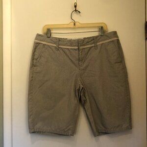 NEW (NWOT) Converse One Star taupe/white pinstripe shorts sz 14